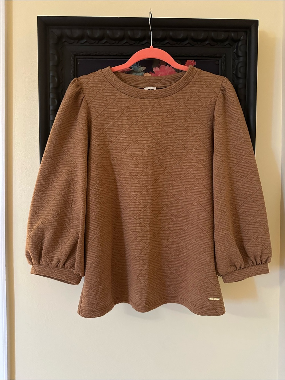 Anne Klein Brown Textured Puff Sleeve Sweatshirt
